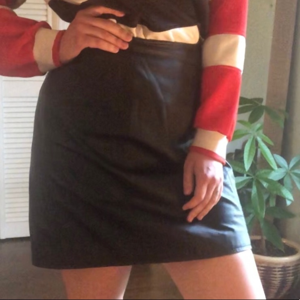 Vintage 1990’s leather skirt